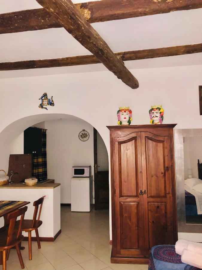 La Casa Di Miriam Villa Syracuse Buitenkant foto